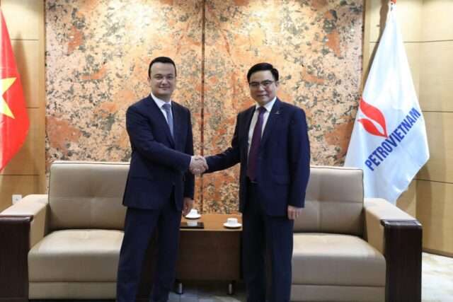Uzbekistan and Vietnam meeting in Hanoy